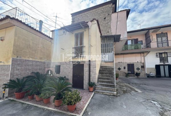 appartamento in vendita ad Arzano