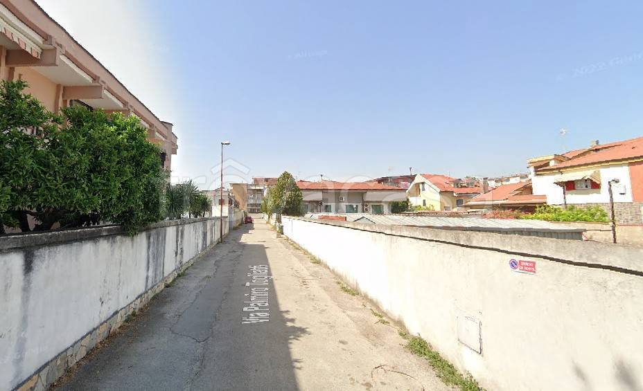 casa indipendente in vendita ad Arzano