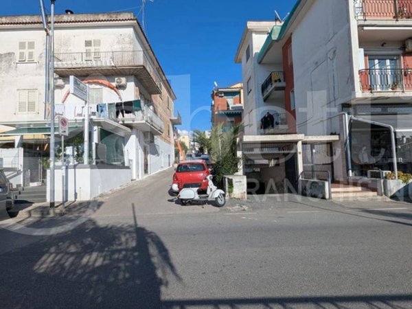 appartamento in vendita a Bacoli in zona Fusaro