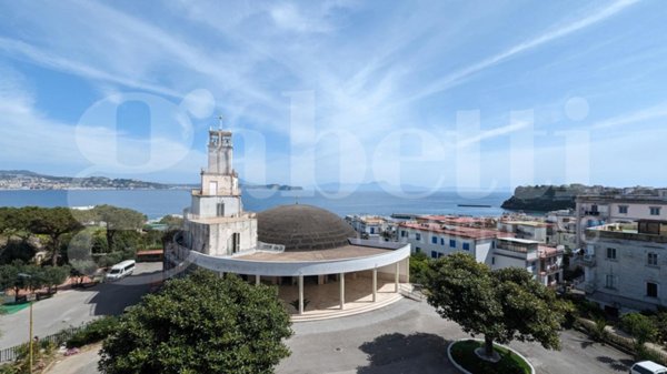 appartamento in vendita a Bacoli in zona Baia