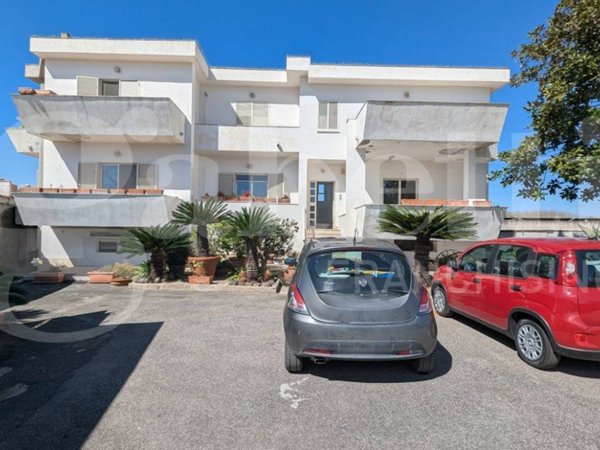 appartamento in vendita a Bacoli in zona Cuma