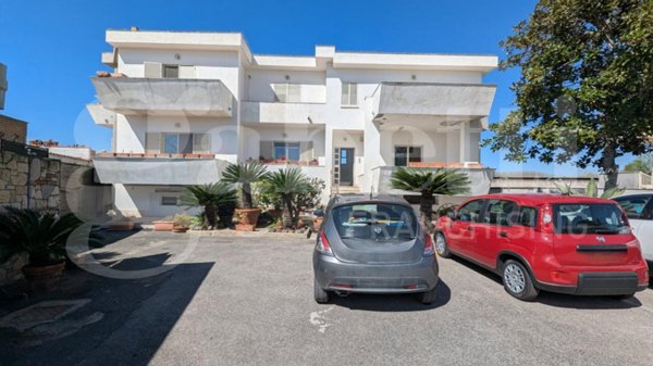 appartamento in vendita a Bacoli in zona Fusaro