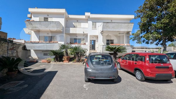 appartamento in vendita a Bacoli in zona Cuma