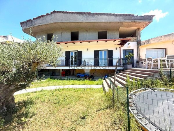 appartamento in vendita a Bacoli in zona Cuma