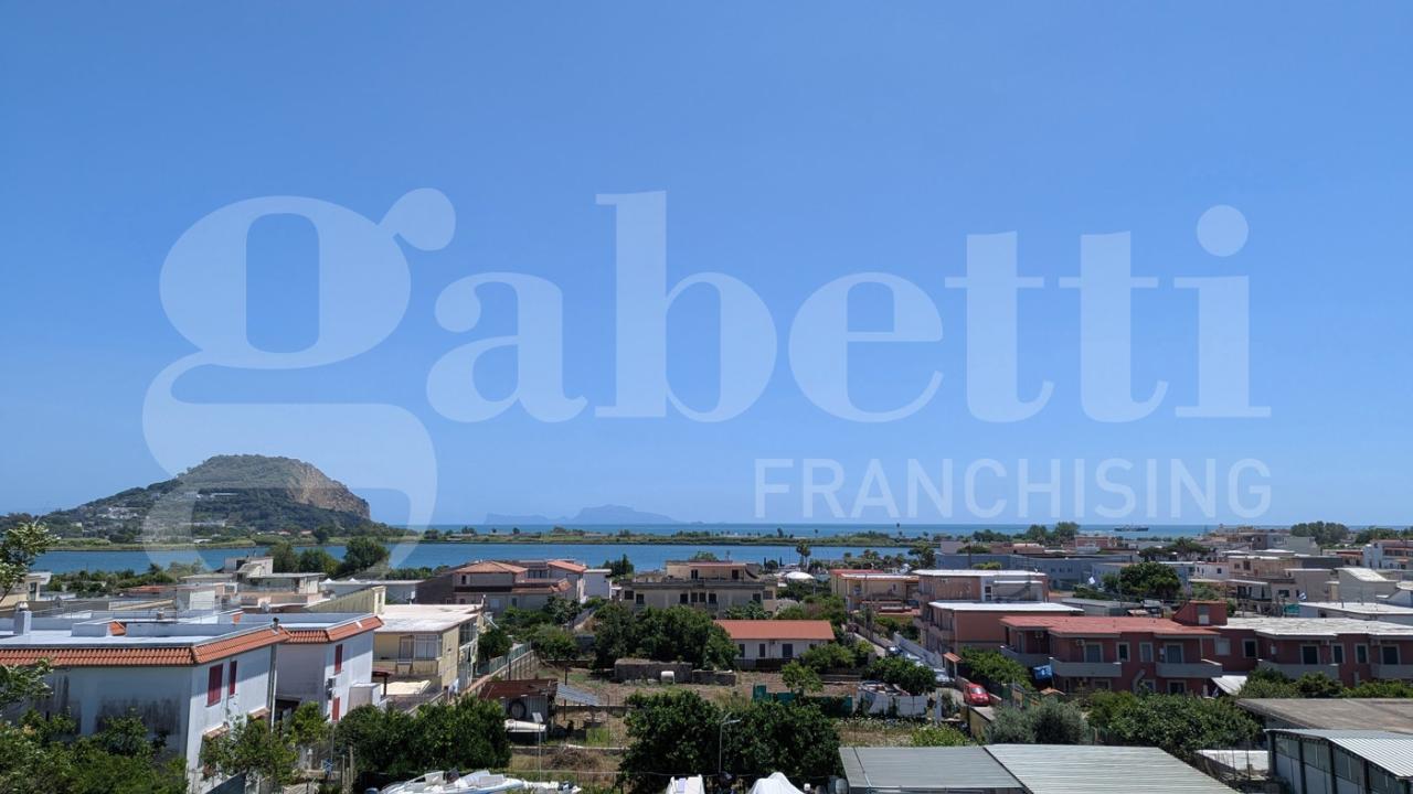 appartamento in vendita a Bacoli in zona Miliscola
