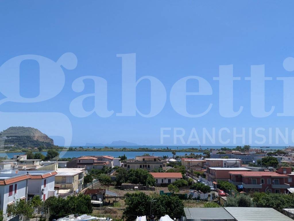 appartamento in vendita a Bacoli in zona Miliscola