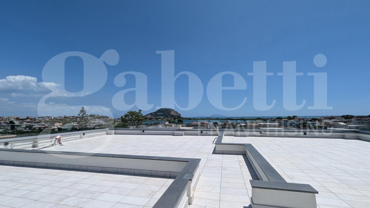 appartamento in vendita a Bacoli in zona Miliscola