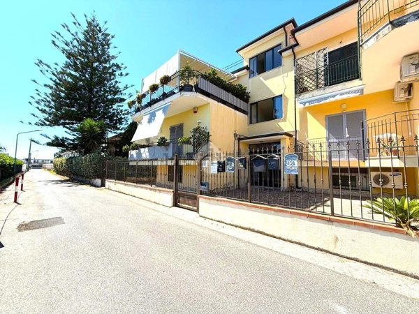 appartamento in vendita a Bacoli in zona Cuma