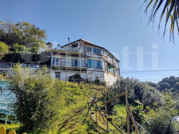 appartamento in vendita a Bacoli in zona Baia