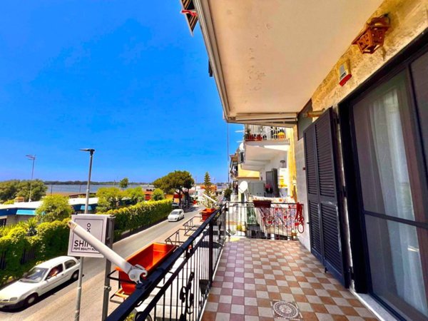 appartamento in vendita a Bacoli in zona Fusaro