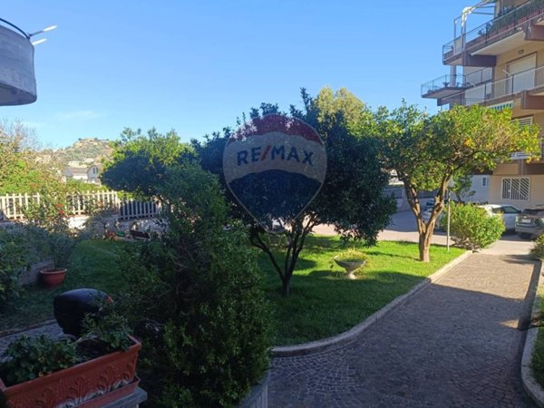 appartamento in vendita a Bacoli in zona Baia