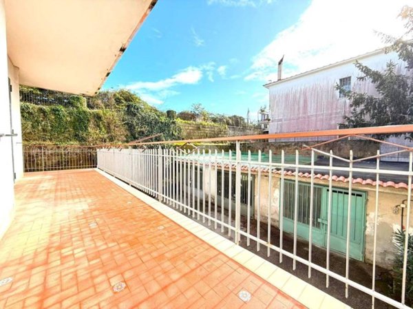 appartamento in vendita a Bacoli in zona Fusaro