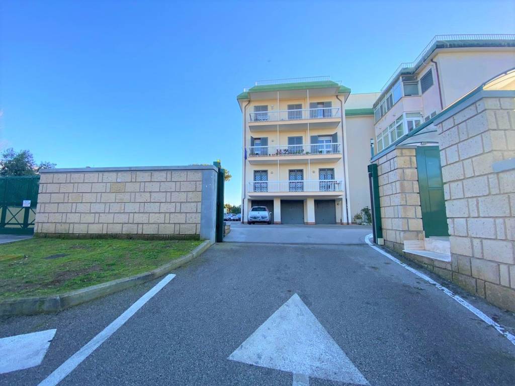 appartamento in vendita a Bacoli in zona Fusaro