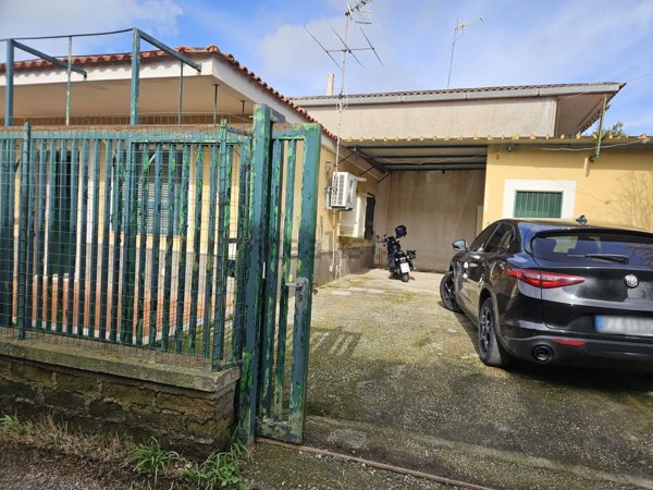 appartamento in vendita a Bacoli in zona Cuma
