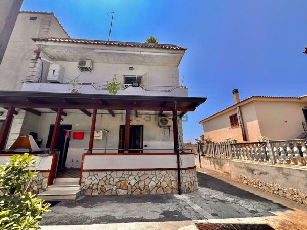 appartamento in vendita a Bacoli in zona Cuma