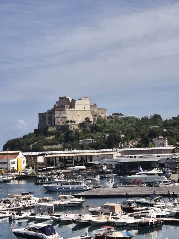appartamento in vendita a Bacoli in zona Baia