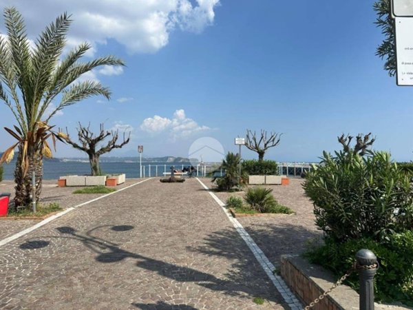 appartamento in vendita a Bacoli in zona Miliscola
