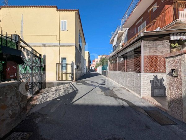 appartamento in vendita a Bacoli in zona Miliscola