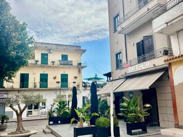 appartamento in vendita a Bacoli in zona Miliscola