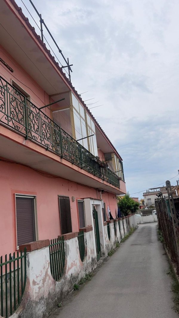 appartamento in vendita a Bacoli in zona Fusaro