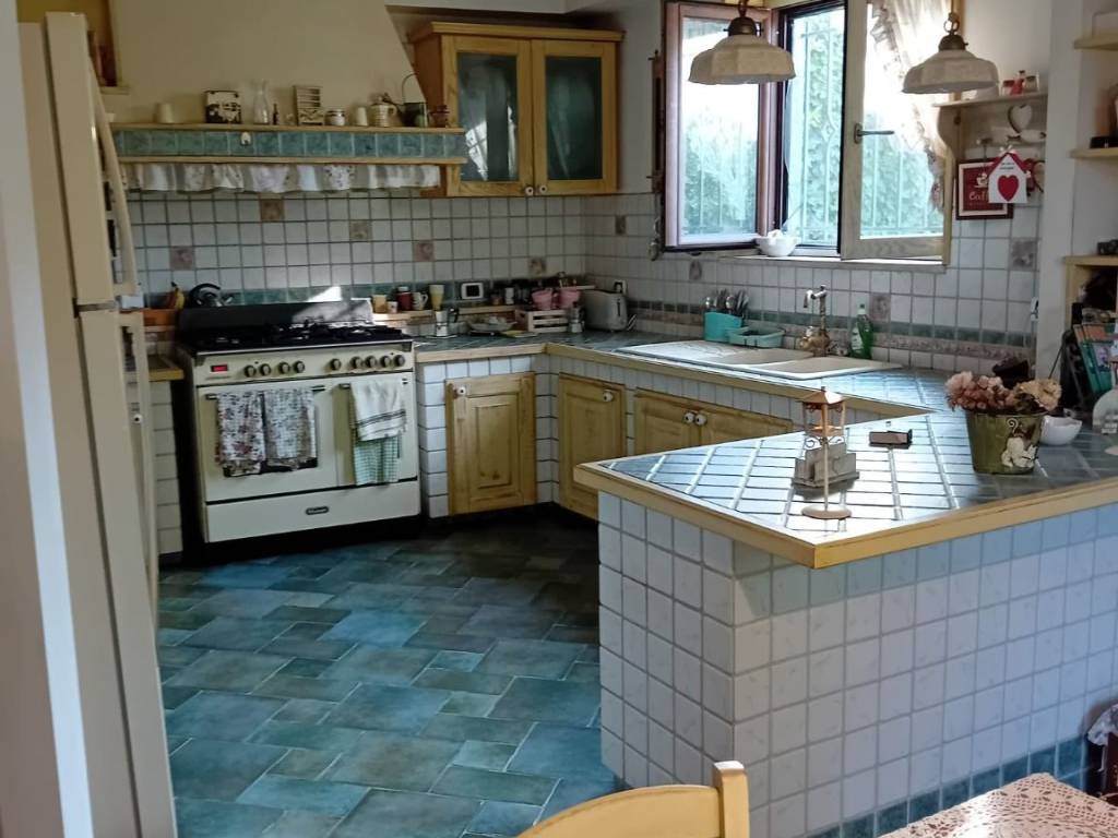 casa indipendente in vendita a Bacoli