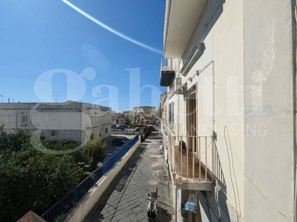 appartamento in vendita a Bacoli in zona Miliscola