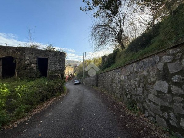 casa indipendente in vendita a Barano d'Ischia