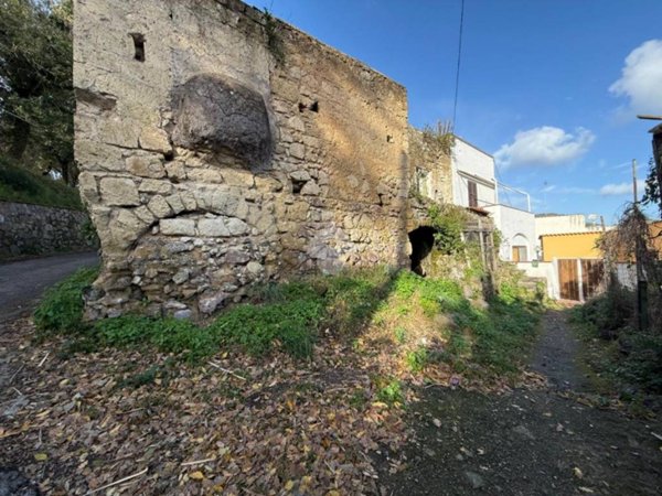 casa indipendente in vendita a Barano d'Ischia