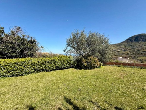 appartamento in vendita a Barano d'Ischia
