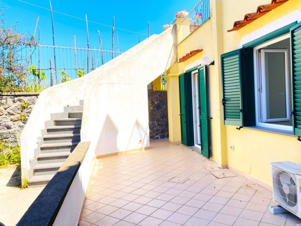 appartamento in vendita a Barano d'Ischia