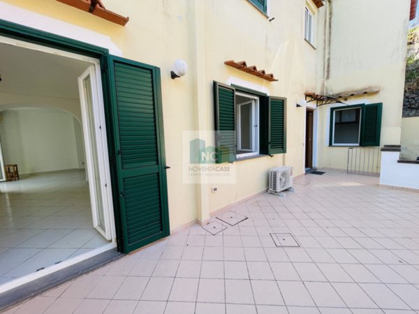 appartamento in vendita a Barano d'Ischia