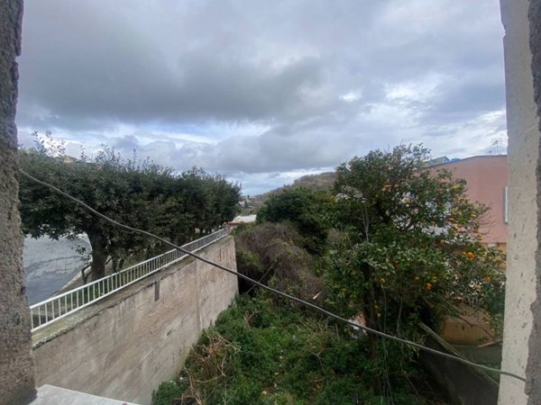 negozio in vendita a Barano d'Ischia