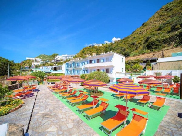 negozio in vendita a Barano d'Ischia