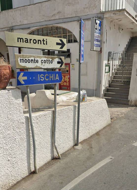 negozio in vendita a Barano d'Ischia