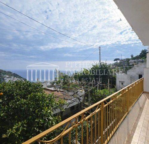 casa indipendente in vendita a Barano d'Ischia