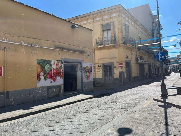 locale commerciale in vendita a Boscoreale