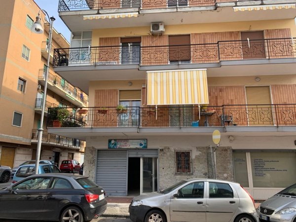 locale commerciale in vendita a Boscoreale