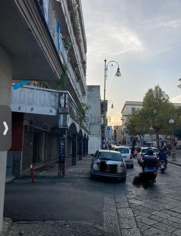 locale commerciale in vendita a Boscoreale