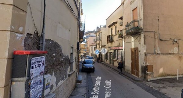 locale commerciale in vendita a Boscoreale