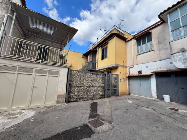 casa indipendente in vendita a Boscoreale in zona Chiesa della Giuliana