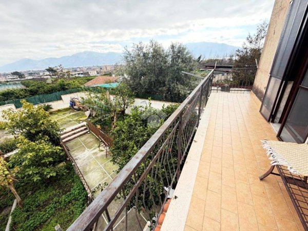 intera palazzina in vendita a Boscotrecase
