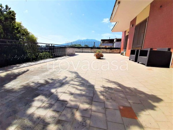 casa indipendente in vendita a Brusciano in zona De Ruggiero