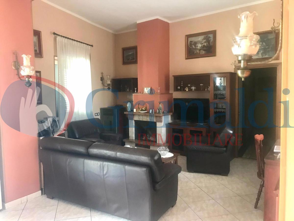 casa indipendente in vendita a Brusciano