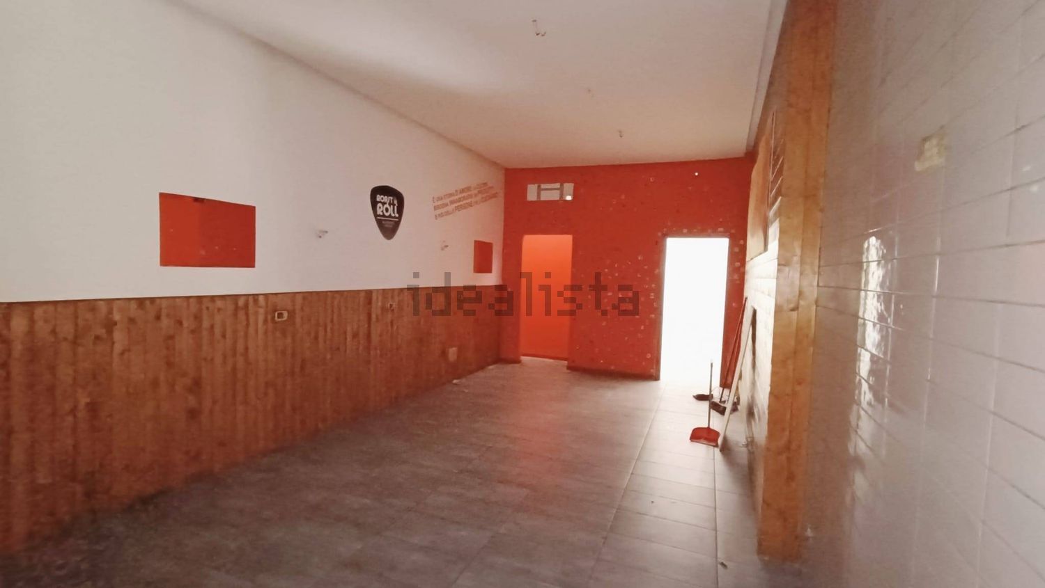 locale commerciale in vendita a Brusciano