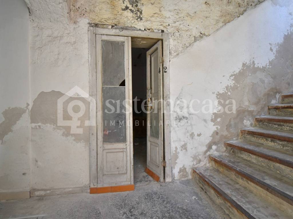 locale commerciale in vendita a Brusciano