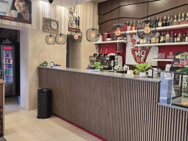 negozio in vendita a Brusciano