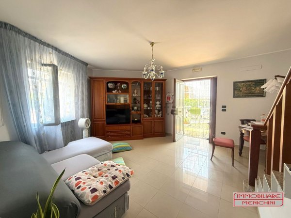 casa indipendente in vendita a Brusciano