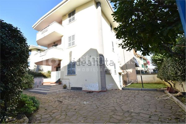 casa indipendente in vendita a Brusciano