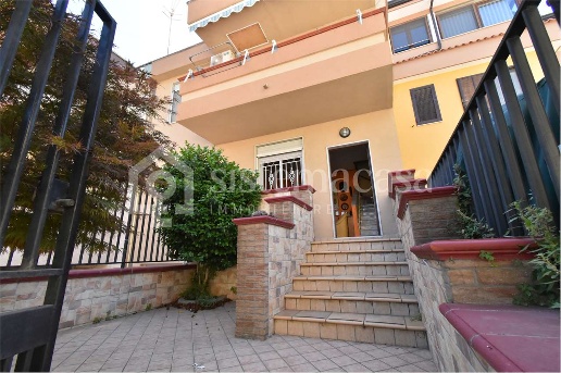 casa indipendente in vendita a Brusciano