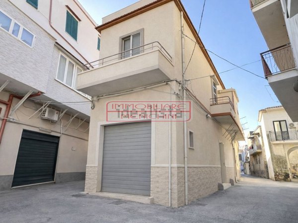 casa indipendente in vendita a Brusciano